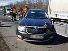 Na d�lnici D5 ve sm�ru na Prahu do�lo ke sr�ce dvou osobn�ch vozidel a...