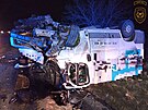 Mezi Kunovicemi a Hlukem na Uherskohradisku dolo k nehod t vozidel. idi...
