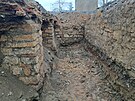 Zklady starho staven ve starch Lobzch objeven dlnky pi vkopu pro...