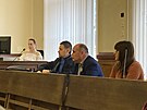 Starosta obce Vedrovice Richard Janderka u soudu (druh� zprava). (27. �nora...