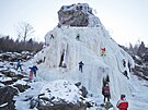 Ledov stna ve Vru zahjila zimn sezonu. Kvli nestlmu poas se tak stalo...