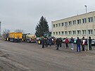 Zemdlci z Hradecka se rno sjeli do Smiic, odkud v kolon vyjedou...