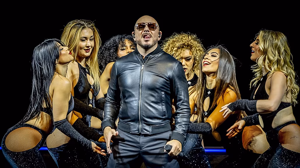 Raper Pitbull to rozjel na koncertu v Amsterdamu. (24. února 2025)