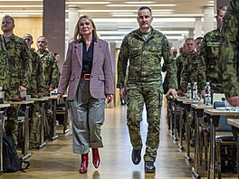 Velitelské shromá�d�ní ná�elníka generálního �tábu. Za ú�asti ministryn� obrany...