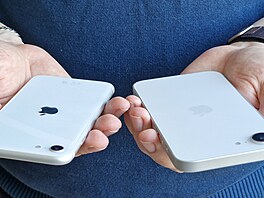 iPhone SE (2022) vs. iPhone 16e