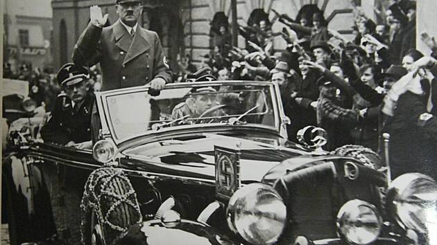 Adolf Hitler na n�v�t�v� Liberce v roce 1938