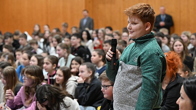 Debata s ky zkladn koly v Lednici bhem pokraujc dvoudenn nvtvy prezidenta Petra Pavla v Jihomoravskm kraji. (26. nora 2025)