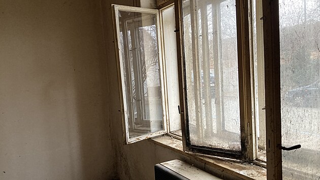 �idenick� radnice ro�n� oprav� zhruba 80 opu�t�n�ch a zanedban�ch byt�.