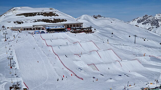 Na sjezdovce Cinque Cerchi � P�t kruh�, se bude za rok z�vodit v boul�ch a v...