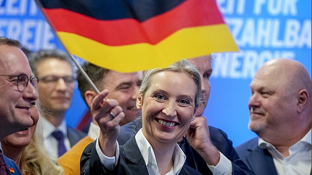 Druhá v německých parlamentních volbách skončila s 20,8 procenta hlasů strana Alternativa pro Německo (AfD). (24. února 2025)