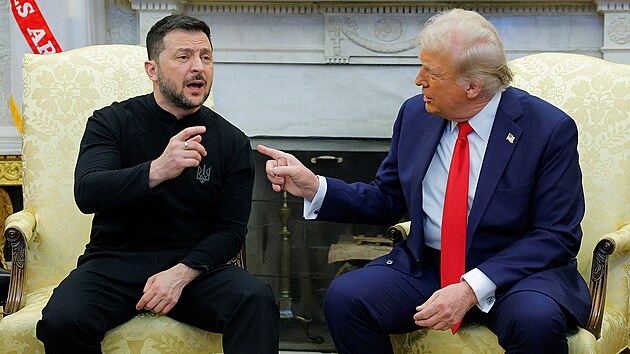 Schzka americkho prezidenta Donalda Trumpa a ukrajinskho prezidenta Volodymyra Zelenskho v Blm dom ve Washingtonu (28. nora 2025)