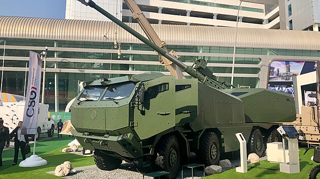 Samohybn houfnice MORANA na veletrhu obranch technologi IDEX v Ab Dhab
