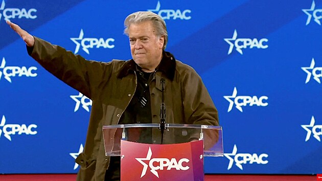 Bval poradce americkho prezidenta Donalda Trumpa Steve Bannon na...