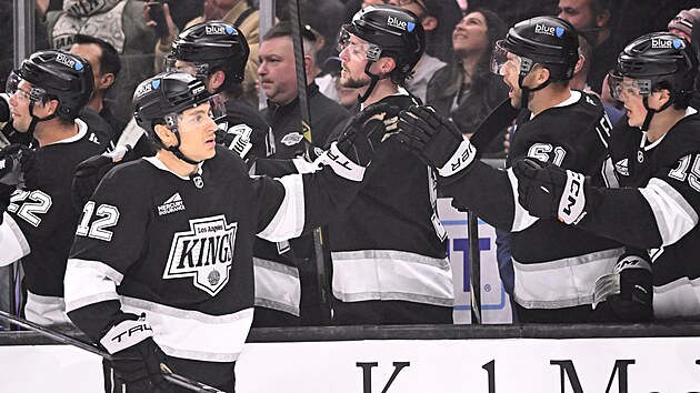 Trevor Moore z Los Angeles se raduje z branky.