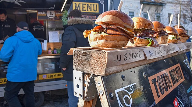 Futrovn, zimn verze oblbenho street food festivalu, obsad rsk nmst Republiky 1. bezna mezi 10. a 15. hodinou.
