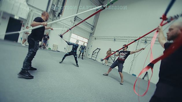 Zakl�na� 4 za oponou