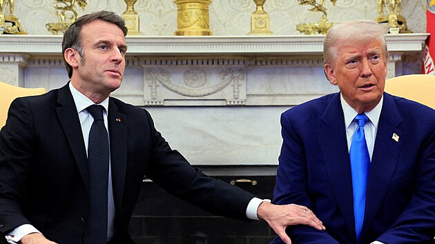 Emmanuel Macron a Donald Trump b�hem jedn�n� o situaci na Ukrajin� (24. �nora 2025)