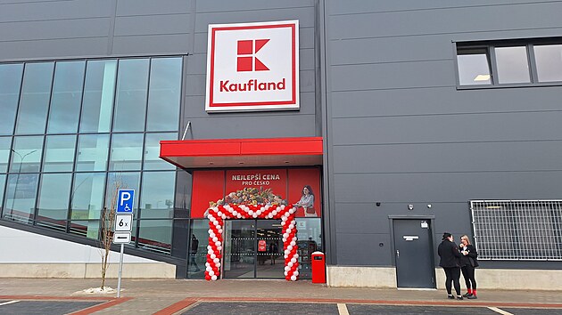 Nov� prodejna Kaufland v Praze-Slivenci (25. �nora 2025)