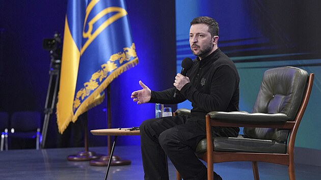 Volodymyr Zelenskyj uvedl, �e se nechyst� uznat, �e by Ukrajina dlu�ila Spojen�m st�t�m 500 miliard dolar�. (23. �nora 2025)
