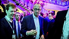 CDU/CSU získala ve volbách 28,5 procenta hlas, a Merz tak zejm zamíí do...