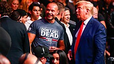 Daniel Bongino psobil u newyorské policie a Tajné sluby spojených stát, v...