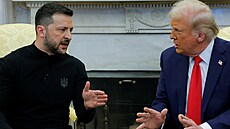 Schzka amerického prezidenta Donalda Trumpa a ukrajinského prezidenta...