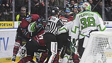 Hromadná arvátka v extraligovém utkání mezi Spartou a Boleslaví