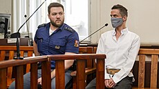 Martin Schwarz u soudu, kde �elí ob�alob� z brutální vra�dy v Kunraticích. (24....