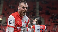 Tomá� Chorý slaví postup Slavie do �tvrtfinále Mol Cupu.