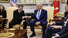 Francouzský prezident Emmanuel Macron se v Bílém dom setkal s americkým...