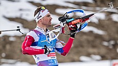 Michal Krmá se pipravuje ke stelb na mistrovství svta v biatlonu