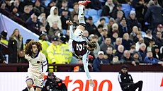 Momentka z utkání mezi Chelsea a Aston Villou.