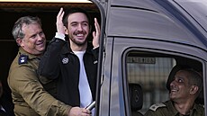 Teroristické hnutí Hamás p�edalo �estici izraelských rukojmí. (22. února 2025)