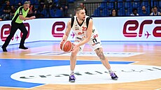 J. T. Shumate z Nymburka v ligovém zápase