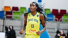 Ezi Magbegorová v dresu USK Praha