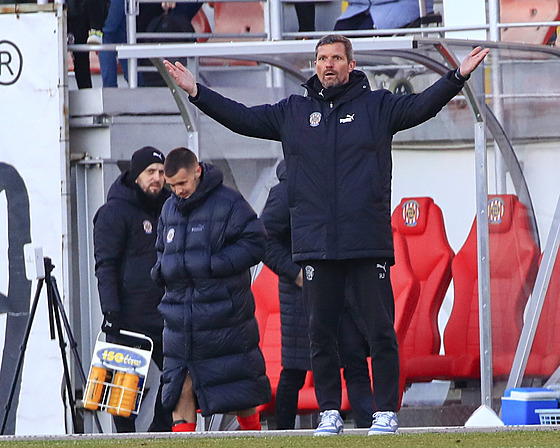 Jaroslav Hynek, trenér fotbalist� Zbrojovky Brno. (1. b�ezna 2025)