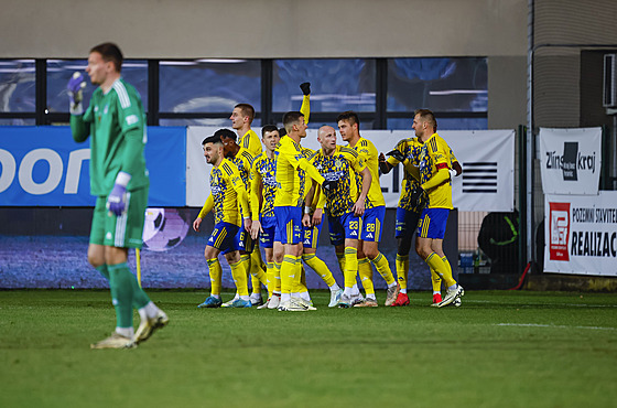 Gólová oslava zlínských fotbalist�.