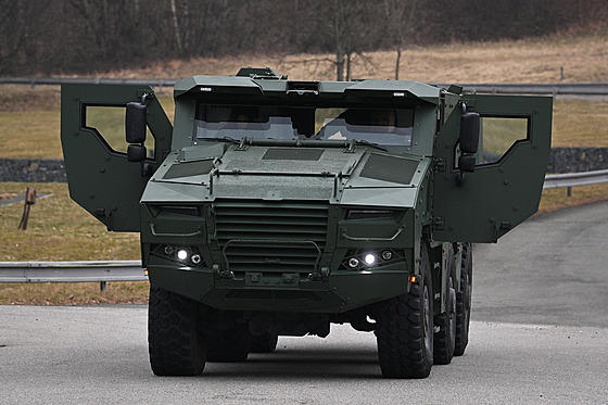 Obrn�né vozidlo Tadeas 6x6 od spole�nosti Tatra Defence Vehicle, 26. února...