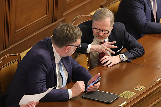 Pokraování mimoádné schze Snmovny svolané z podntu koalice k závrenému...