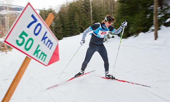 Závodník na trati Krkono�ské sedmdesátky.