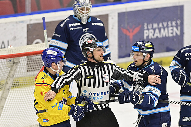 ONLINE: Předkolo vrcholí. Liberec rychle vede v Budějovicích, pak hrají Vítkovice