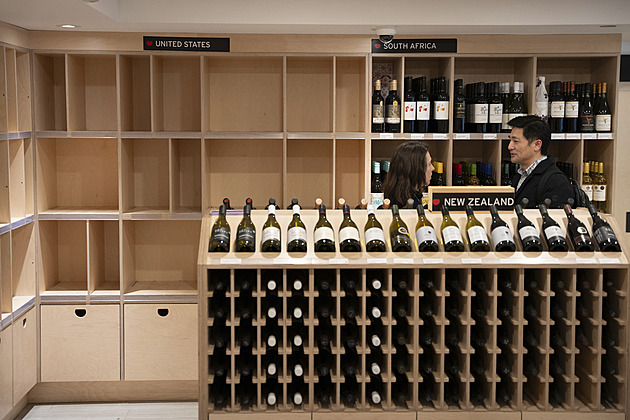 Jim Beam na rok zavírá svou palírnu v Kentucky. Chce investovat do provozu