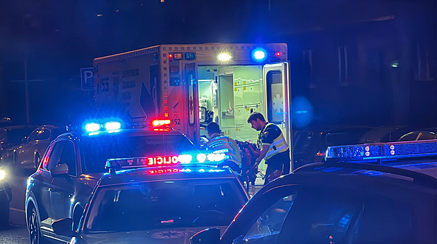 Na policisty útočil nožem, po postřelení zemřel. Zásah vyšetřuje GIBS