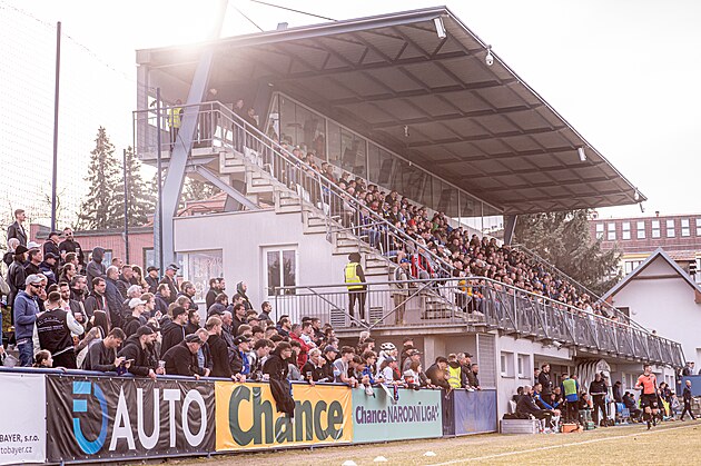 Atmosféra v Líni na prvním domácím utkání posíleného celku ve druhé lize....