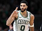 Jayson Tatum z Bostonu po úspné trojce.