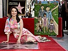 Malbu olejem na plátn� si zamilovala i here�ka Lucy Liu.