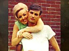 Dolly Partonová a její man�el Carl Dean na archivní fotografii