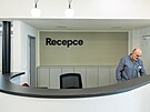 Vestibul Steziny nabz novou recepci, digitln nstnku a foyer pro ekajc...