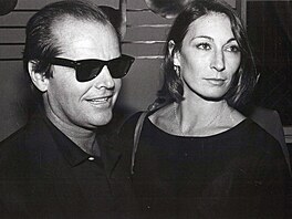 Jack Nicholson a Anjelica Hustonová