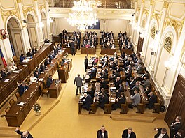 Poslanci pehlasovali veto prezidenta a schválili zvýení plat vrcholných...